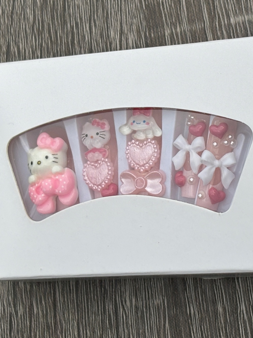 Hello Kitty Pink 3D Bow & Heart Press-On Nails